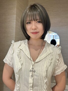 ソレイユトウキョウシブヤ(SOLEIL TOKYO shibuya) ショートボブフェイスレイヤーブリーチオリーブグレージュ