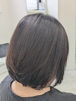 ミシカ(MITHICA)&nbsp;三角Aラインにならないちょっぴりレイヤーボブ