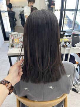 ビューナゴヤ 名駅(VIEW NAGOYA) レイヤーカット/黒髪/縮毛矯正/ミディアムレイヤー