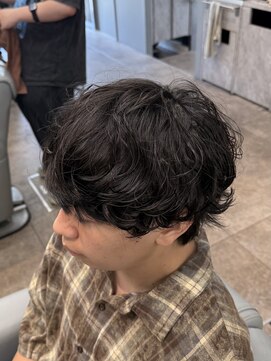 ノイセル 西本町(Noisyle) MEN’S HAIR/波巻ツイストスパイラル/フェザーパーマ/本町ｙ