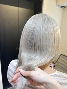 サロンドミルク 溝の口店(salon de MiLK) ホワイトカラー