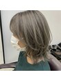 メンズアンドレディース モテナ ブリーチオンでつくる透明感グレージュ色落ちも綺麗なベージュに