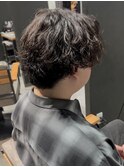 センターパート×シャドウパーマ