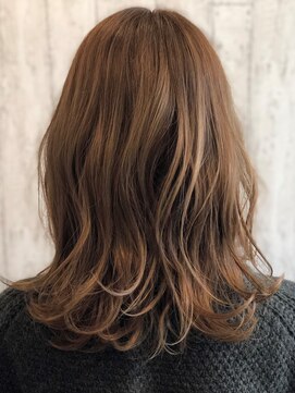 ヘアーワークスロジカ(hair works LOJICA) ローレイヤースタイル