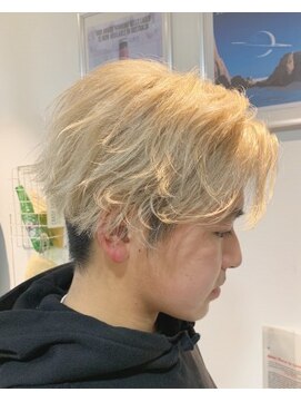 ジーナ(XENA) クリーミーホワイト