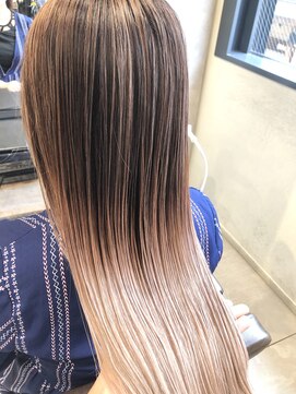 トルネード(TORNADO) 外国人風ハイライトバレイヤージュ ホワイトピンクカラー☆