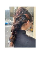 ポルタカリーナサロン(PORTA CARINA SALON)&nbsp;カラフルインナーカラーと編み込みヘア