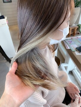 ユナイテッドビューティーウェストコースト(UNITED BEAUTY WEST COAST) ☆インナーホワイトベージュ☆