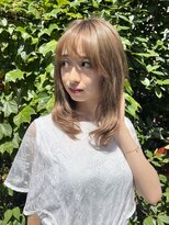 ディフィーアトリエ(defi atelier)&nbsp;小顔ミディアムレイヤー/ミルクティーベージュ/こなれヘア◎