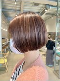 20代30代大人可愛いピンクベージュボブ耳掛け透明感