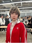 ふんわりショートシースルーバングアッシュカラー大人ボブ