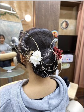 ヘアーエステ グランツエッセ(hair esthe GlanzEsse) シニヨン