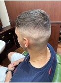 MEN'Sアッシュブラックスキンフェードカット　パーマ