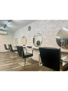 洗練された店内で、上質な施術を提案してくれる◎丁寧な施術であなたの理想のスタイルを実現いたします！