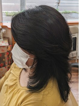 白髪をしっかりカバーしたい方も、ナチュラルに仕上げたい方もお任せ◎あなただけのカラーが見つかる！