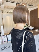 グロー(glow) 切りっぱなしボブ