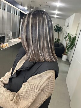 キング 枚方店(K!ng) 縮毛矯正髪質改善ハイライトレイヤーカット枚方美容室エクステ