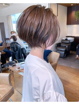 バンプ ギンザ(BUMP GINZA) 30代、40代/丸みくびれショートボブ×白髪染めハイライト/大宮