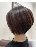 大人女性のショートボブ
