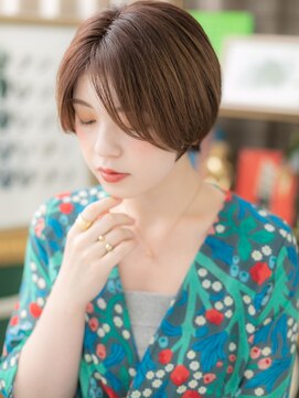 カバーヘア ブリス 志木南口駅前店(COVER HAIR bliss) センターパート抜け感ブラウンカラーミニボブh4志木20代30代40代