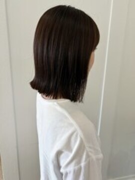 パル バイ ラベスト(Pal by lovest) オリーブブラウン×切りっぱなしボブ