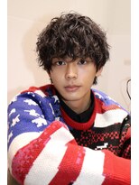 ルーシー 川越(LUCEY)&nbsp;センターパートフェザーパーマシャドウパーマメンズパーマ