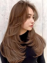ヨロ 上野(YOLO) ハイライトカラーミルクティーベージュレイヤーカット