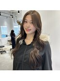大人ガーリーダークアッシュ似合わせカットミディアムレイヤー