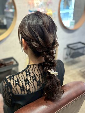 ウルー 博多店(uruu) 【編みおろし】博多/博多駅/ヘアセット/早朝