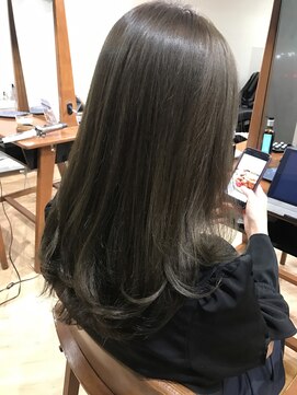 カナエ(CaNaE) マットグレージュ