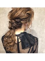 バース プレイス(BIRTH PLACE)&nbsp;カールくっきりローポニー☆