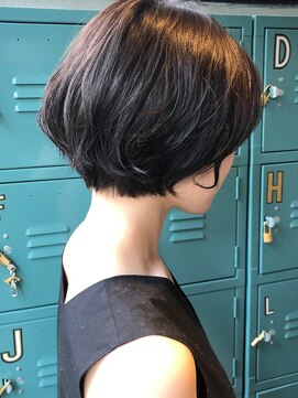 ロジッタ(ROJITHA) 20代30代40代 人気の前下がりショートボブパーマ【ROJITHA】