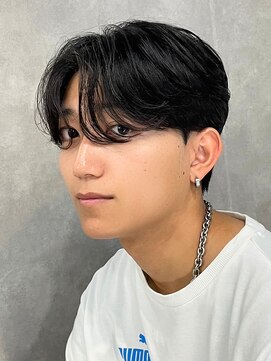 エルマーク 心斎橋(L-MARK) センターパートニュアンスパーマ韓国カルマパーマコンマヘア