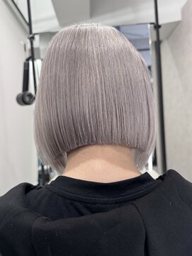 ロウル 渋谷(LOWRL) シルバーコンパクトボブ