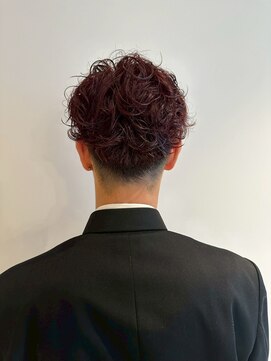 フォークロア 本店(Folk Lore) センターパート/パーマ/赤髪