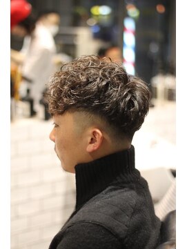 キングスマントーキョー 立川店(KINGSMAN TOKYO) スペインカール