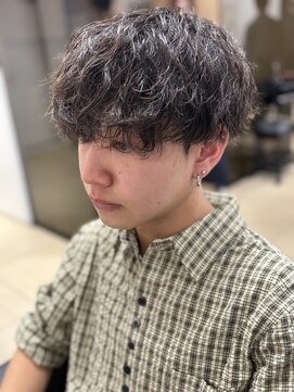 アッシュ 稲田堤店(Ash) メンズ × 波巻きパーマ× 清潔感ショート