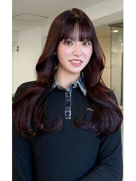 エルサザリープ 三宮(Elsa the leap) ワインレッド/ボルドーカラー/くびれ巻き/水素トリートメント