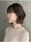ミディアムレイヤーくびれミディアム中明度ヘーゼルベージュ