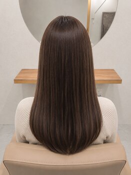 コアビューティースタジオ(KOA Beauty Studio)の写真/気になるうねりや広がりを自然なストレートに。まとまりのある上質ストレートで印象アップへ☆