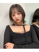 トイロ 横浜(Toiro)&nbsp;くびれレイヤー外はねミディアムボブ韓国レイヤー
