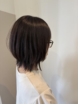 エイム(AIM) 酸性ストレートで収まりの良いショートスタイル
