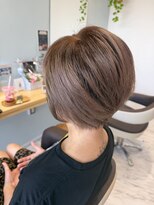 ニコア(nicoa)&nbsp;ふんわりレイヤーショートボブ