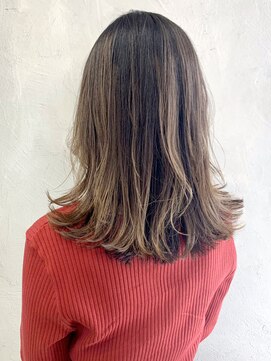 アイティー バイ アルバム 中野店(IT by ALBUM) ロングレイヤー_ローライトスリークボブ厚めバング_ba287582