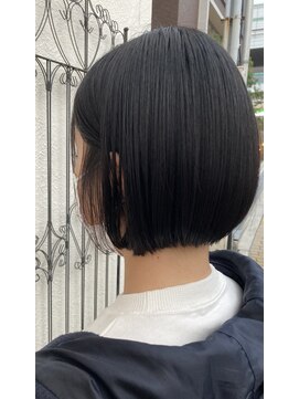 リズブリエ(Lis briller) 前下がりボブ