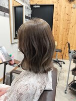 ディッシュ 五反田(dish)&nbsp;ミルクベージュミディアム☆外ハネ波ウェーブ仕上げ★五反田