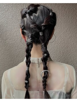 ロレト(Loreto) お呼ばれヘア