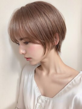 ガーディナ(Gardina) ピンクベージュ　ハイトーン　ダブルカラー　ブリーチ