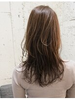 ペネロープ(Penelope)&nbsp;新宿/セミロングレイヤー/極細ハイライト/ベージュ系