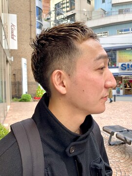 ビュートリアム 梅田(BEAUTRIUM) 刈り上げ短髪ショートヘア